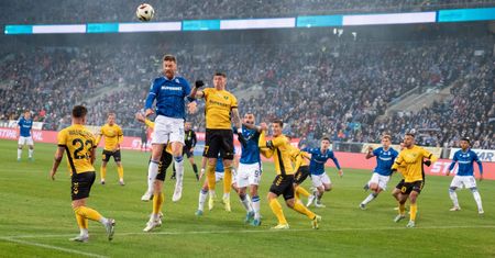 Lech Poznań wygrywa z GKS Katowice i broni pozycji lidera (Galeria)