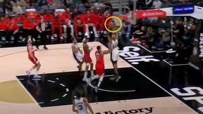 Sochan rozgrzewa kibiców w NBA. Polak znów efektownie pofrunął