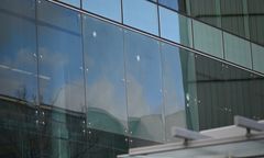 Strzały na lotnisku w Canberze. "Kazali nam uciekać. To było przerażające"