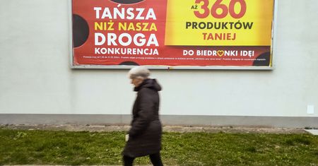 Od 1 kwietnia rośnie VAT na żywność. "Wojna cenowa może zaabsorbować część podwyżki"