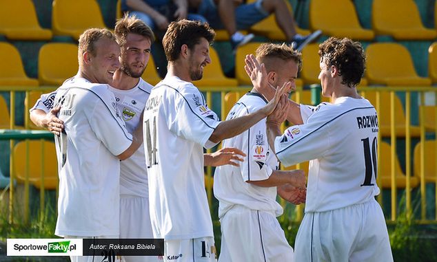 Rozwój Katowice jest wiceliderem i może realnie myśleć o awansie. Czy doczekamy się w przyszłym sezonie derbów Katowic w I lidze?