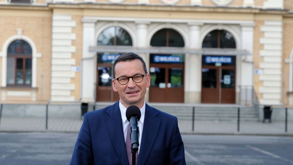 Koronawirus w Polsce. Waldemar Kraska broni Mateusza Morawieckiego. "To był zamknięty pokaz"