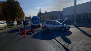 Czerwieńsk: Wypadek. Zderzenie motocyklisty z volkswagenem