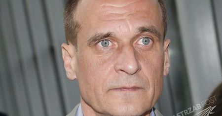 Paweł Kukiz poszedł w politykę dla pieniędzy? Na koncertach zarabia coraz więcej!