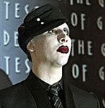 Marilyn Manson je strusie i gwałci