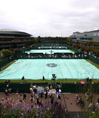 Pogoda pokrzyżowała plany organizatorów Wimbledonu. Zapadła decyzja ws. finału
