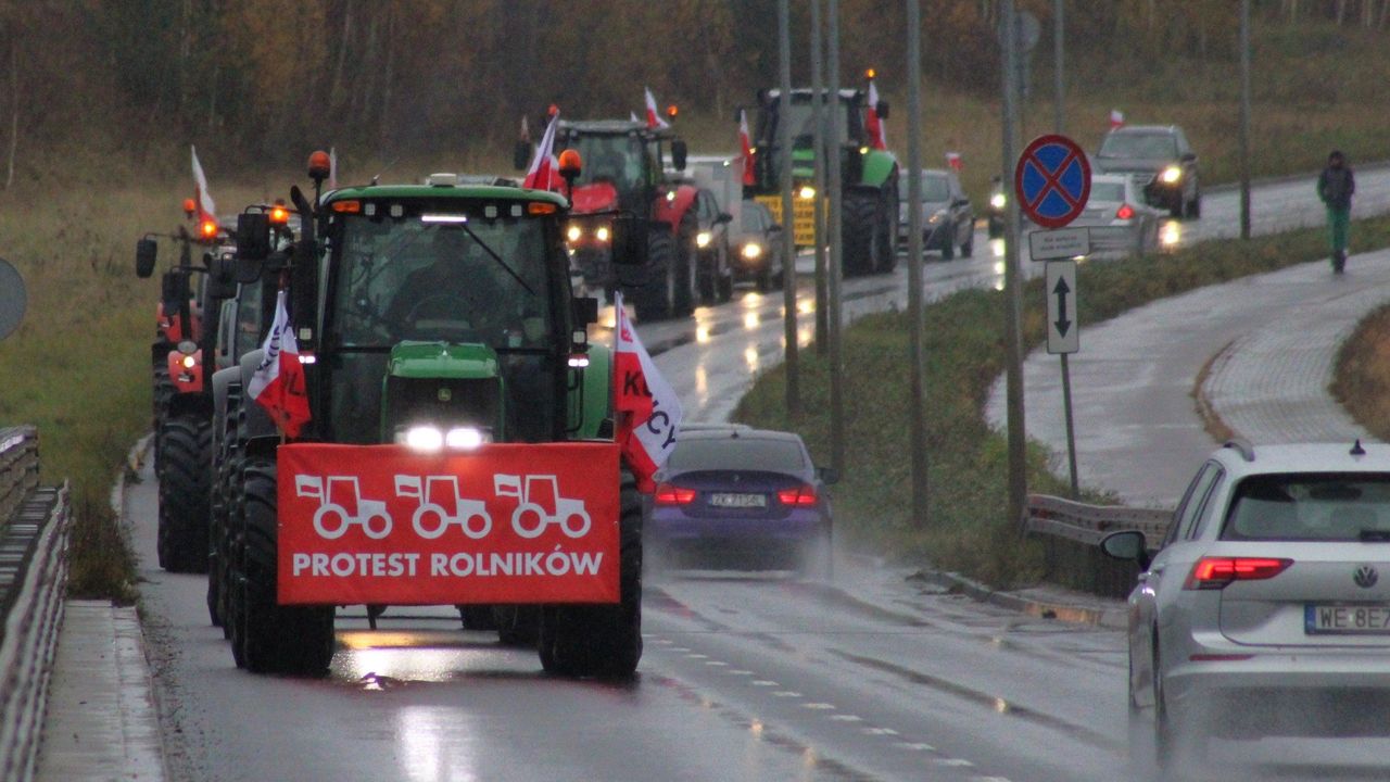 Koszalin: Protest rolników w regionie. Maszyny przejechały ulicami miast