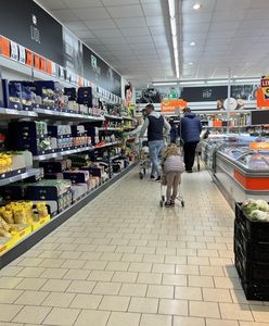 Lidl wycofuje partię jabłek. Pilny komunikat dla klientów
