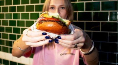 Burgermeister w Polsce już otwarty. Ile kosztują słynne burgery?