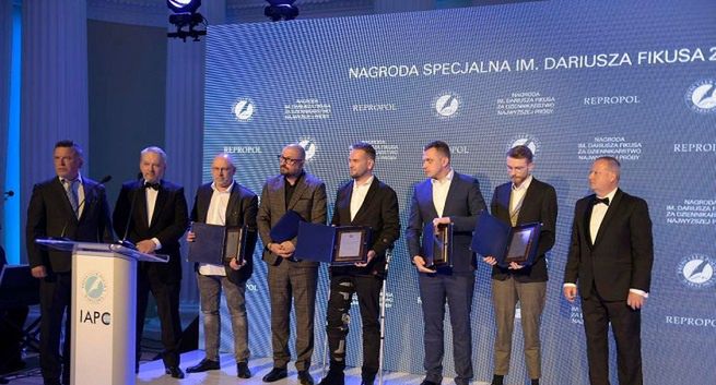 Kobiety pominięte przy wręczaniu Nagrody im. Fikusa dla relacjonujących wojnę w Ukrainie