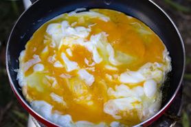 Mity na temat jajek. Będziesz zaskoczony, gdy poznasz prawdę 