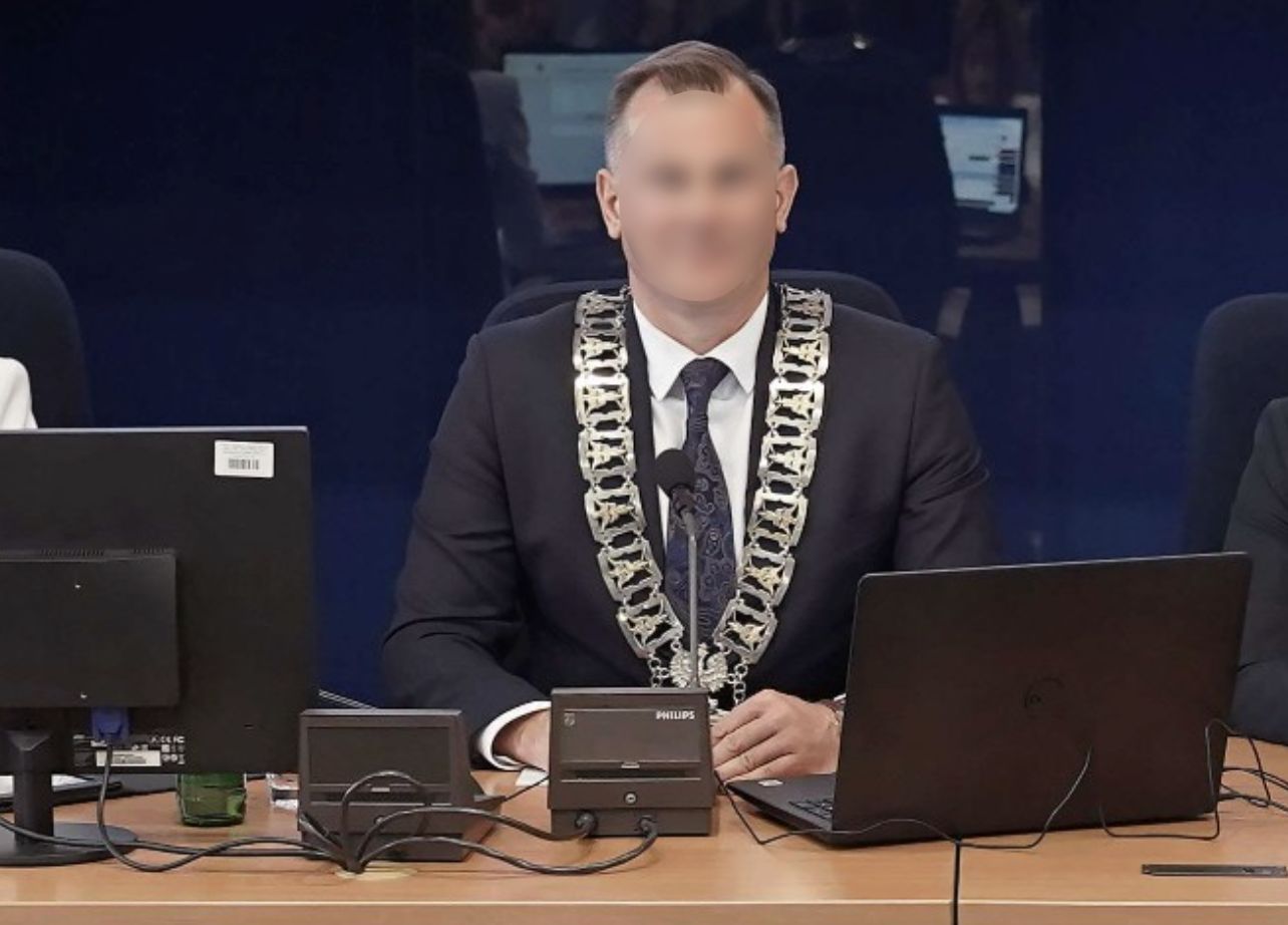 wiadomości,aktualności,WP Wiadomości CBA w Częstochowie. Zatrzymanie przewodniczącego miejskiej rady