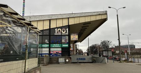 Kontrowersyjny obiekt w polskim mieście. Miał iść pod młot, stanie się... zabytkiem?