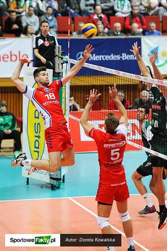 W piątek Piotr Lipiński często grał środkiem