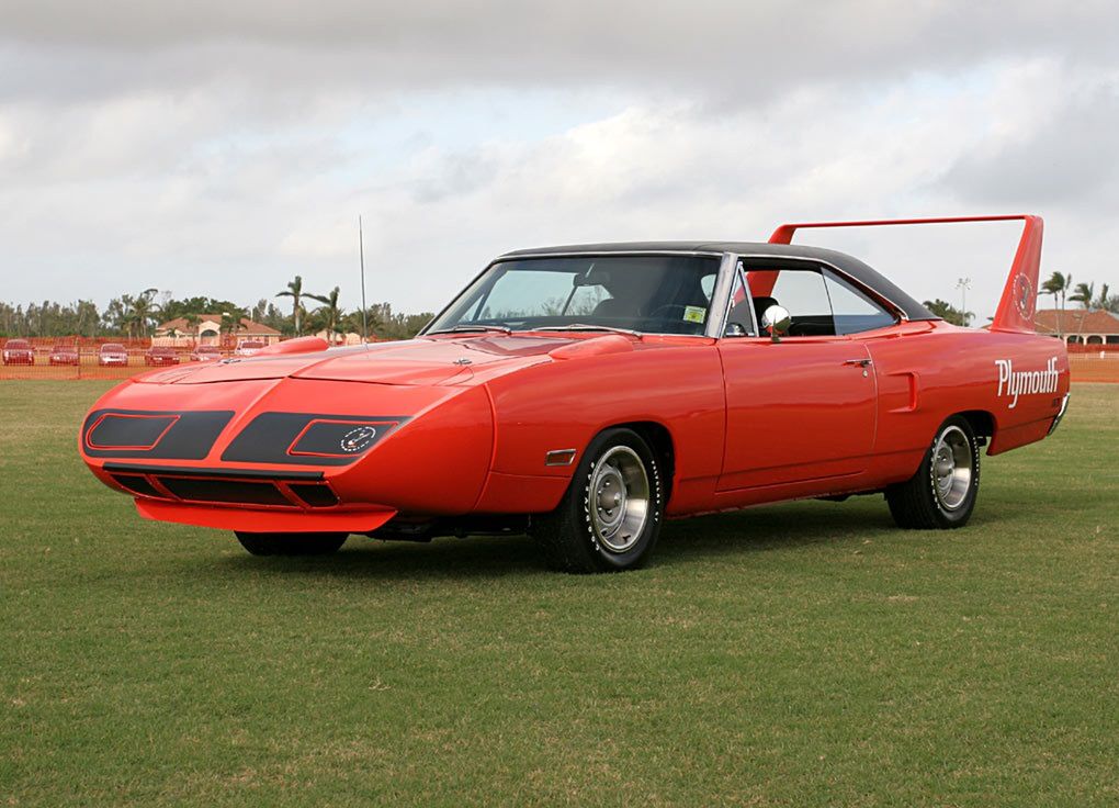 Plymouth Roadrunner Super Bird (fot. ultimatecarpage.com)