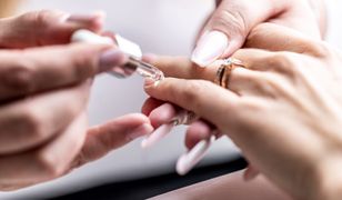 Zadłużona jak kosmetyczka. Oto dlaczego beauty puchnie od długów