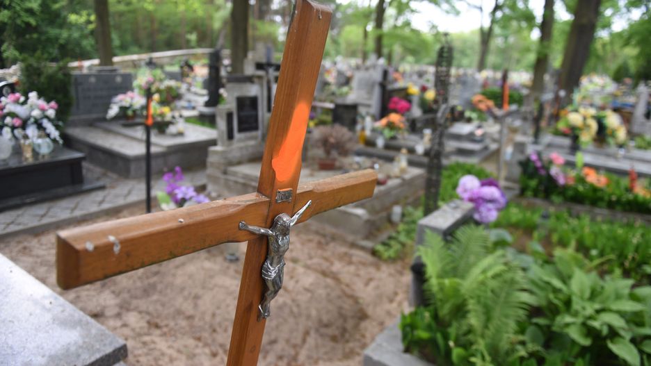 Gdańsk. Profanacja krzyża na cmentarzu ofiar wojny w Gdańsku / foto ilustracyjne