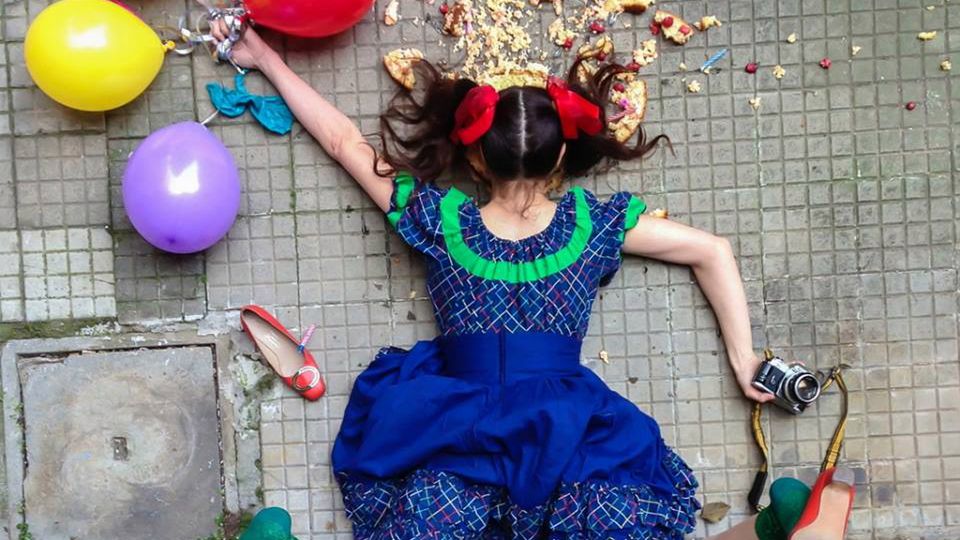 Sandro Giordano i jego portrety osób, które pozują... jakby upadły 1