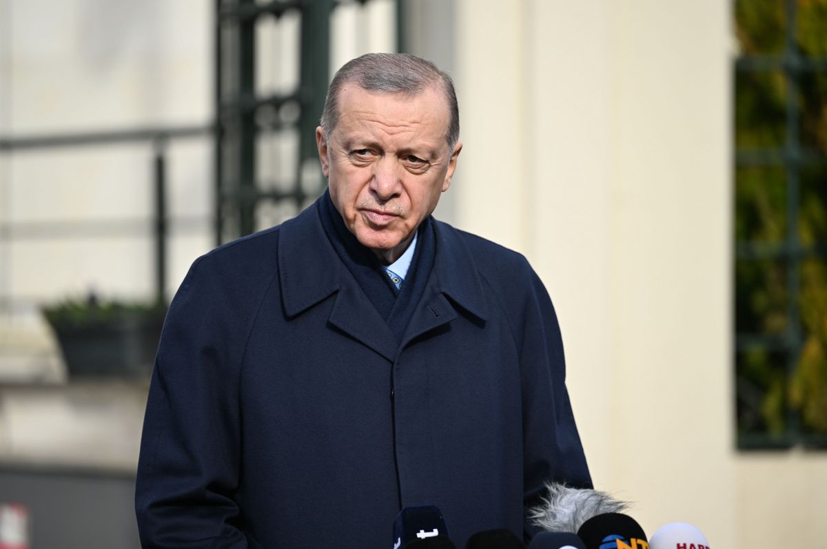 Erdogan robi wiele, zeby wygrać najbliższe wybory.