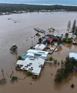 Powodzie w Australii. Całe miasta odcięte od świata. Dwie osoby nie żyją
