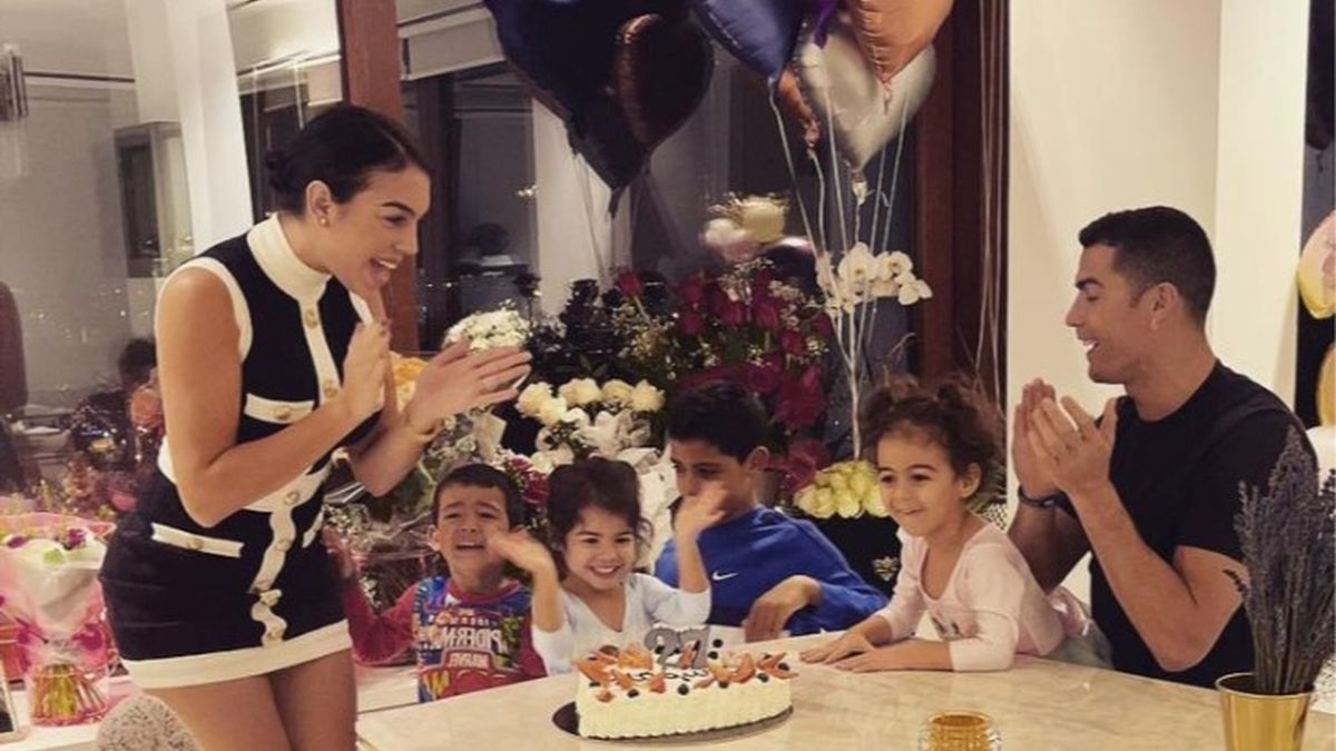 Georgina Rodriguez i Cristiano Ronaldo mają nowego członka rodziny