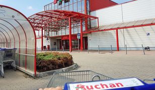 Auchan przejmie Carrefoura? Z fuzji może powstać handlowy gigant