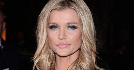 Joanna Krupa z głębokim dekoltem. Chyba jednak nie wszystko dało się kontrolować [zdjęcia]