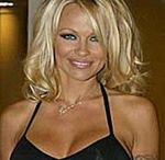 Pamela Anderson i luksusowy zapach śmierci