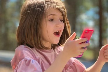 Dzieci łatwo mogą uzyskać dostęp do social mediów