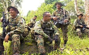 Discovery Channel Dorwać komandosa