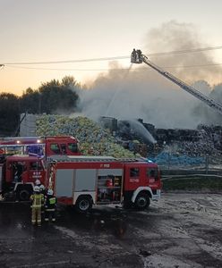 Płonie wysypisko śmieci. "Mieszkańcy mają zamknąć okna i drzwi"