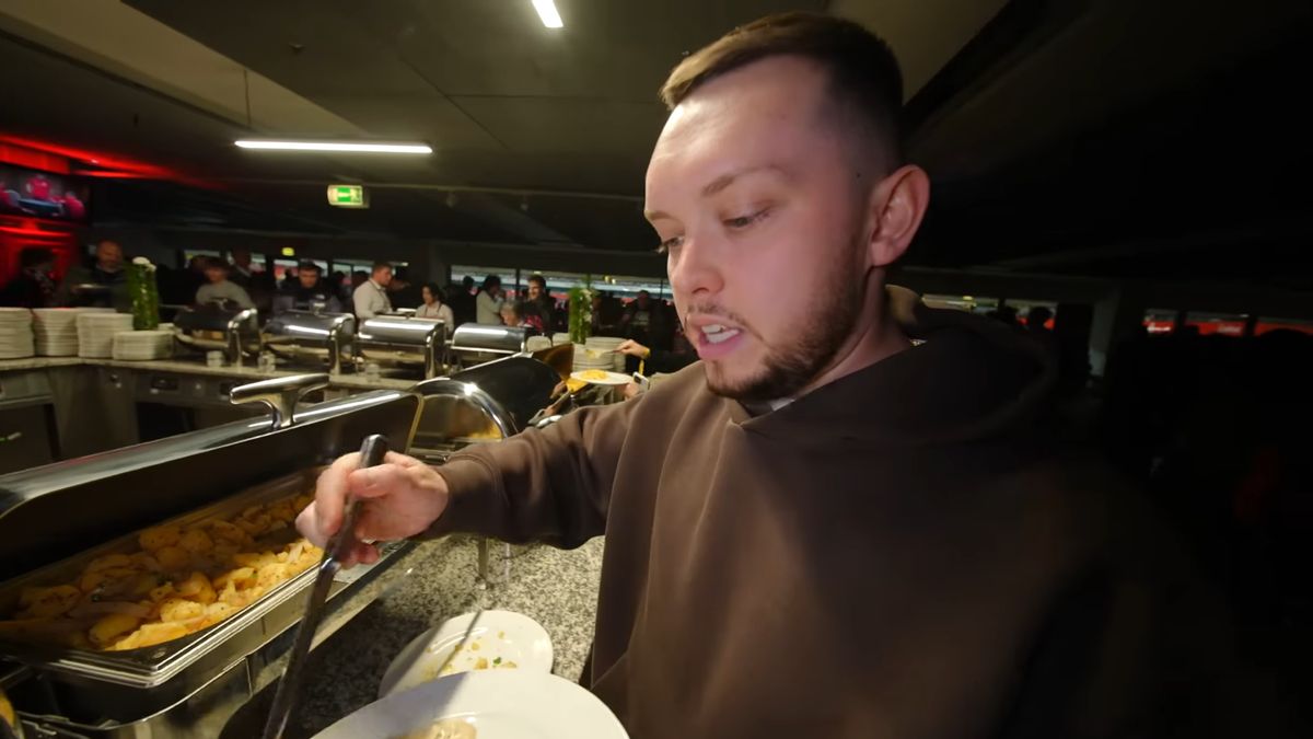 Książulo przetestował bilet VIP na mecz Polaków