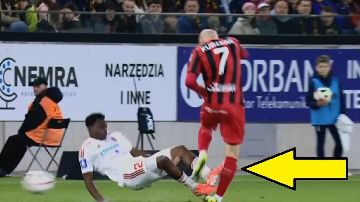 Twitter / Screen / Canal+Sport / Na zdjęciu: Erick Otieno brutalnie zaatakował Rafała Kurzawę
