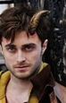 "Rogi": Daniel Radcliffe lśni i kroczy z ogniem