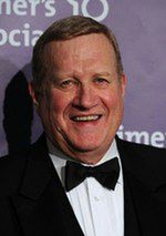 ''A.C.O.D.'': Ken Howard ojczymem Adama Scotta