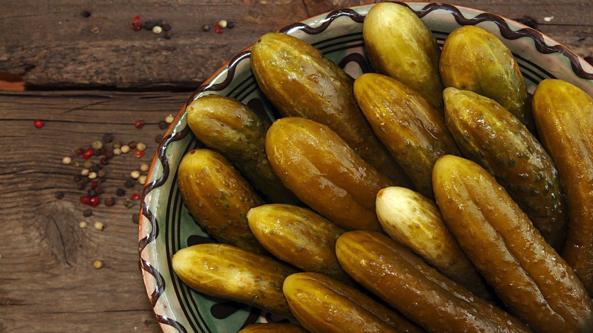 Masz takie objawy? Natychmiast przestań jeść kiszone ogórki Fot. AdobeStock