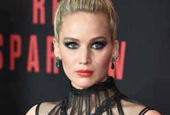 Jennifer Lawrence w oszałamiającej kreacji na premierze. Co za dekolt!