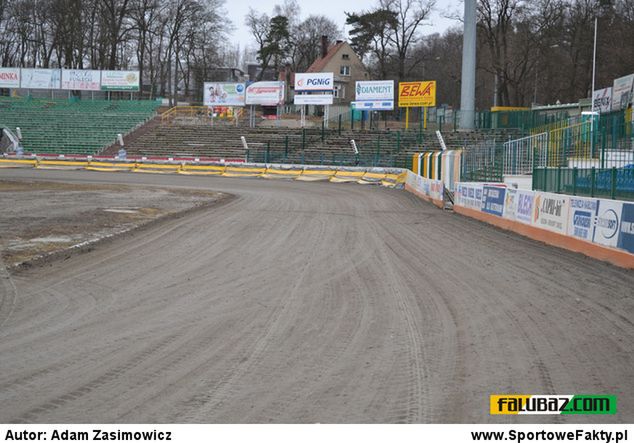 Prosta przy parkingu / Foto - Michał Kociński