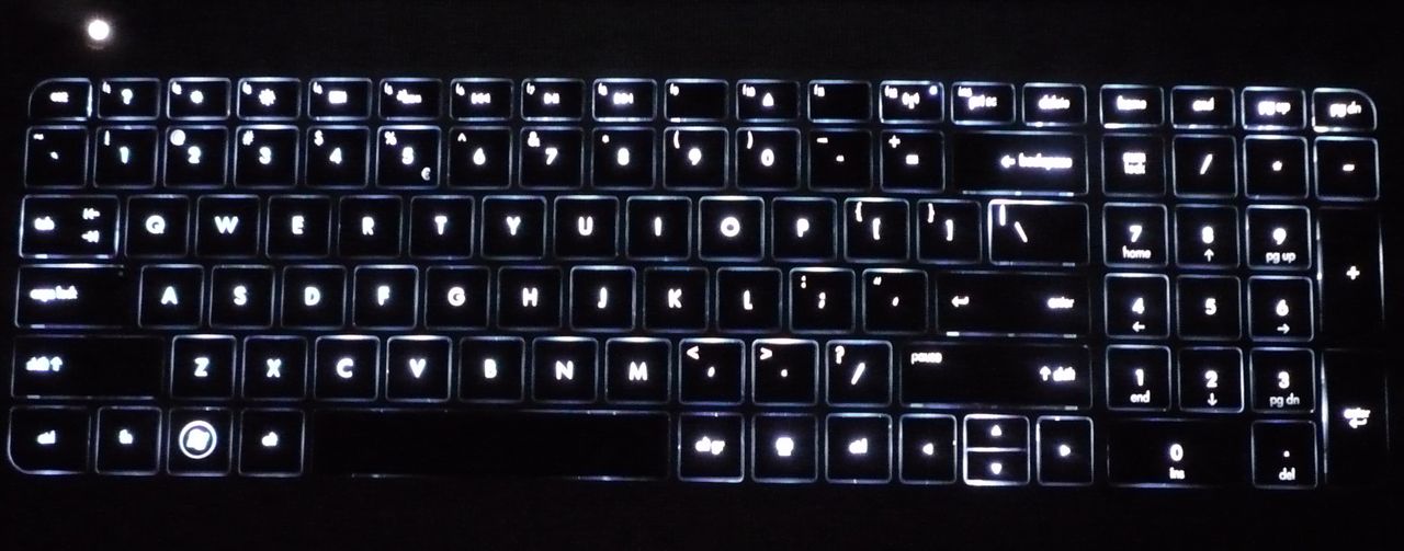 HP Envy 17-3030ew - podświetlenie klawiatury