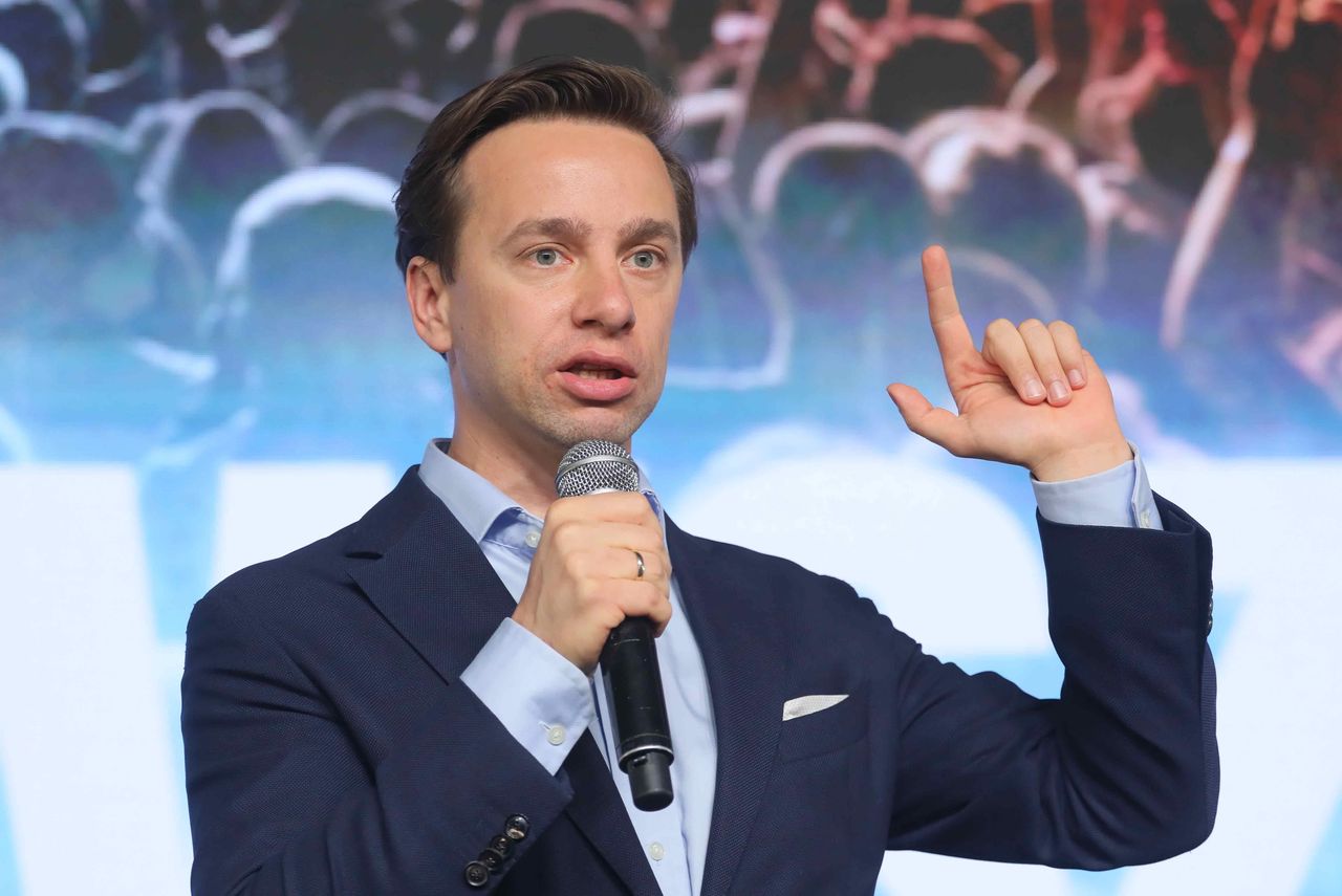 "Nie pójdziemy z PiS". Bosak ucina spekulacje