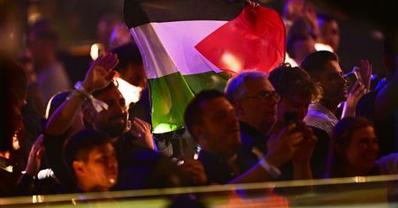 Protest na Eurowizji. Podczas występu Izraela rozwinięto flagę