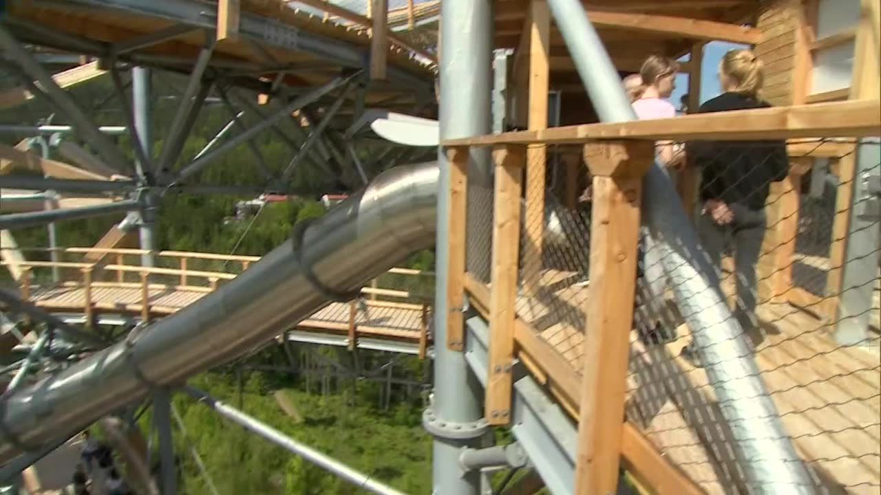 Najwyższa w Polsce wieża widokowa. Ścieżka w chmurach w Świeradowie-Zdroju.