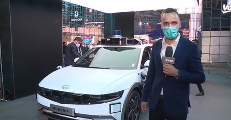Taksówka bez kierowcy i “skrzyżowanie Syrenki z Porsche”. Nowości na targach motoryzacyjnych w Monachium