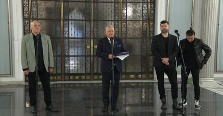 Marek Suski przedstawia projekt posłów PiS. “Co najmniej 80 procent” polskiej muzyki w stacjach radiowych