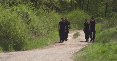 Około 200 policjantów i strażaków szuka dwóch zaginionych nastolatków z Lubuskiego.