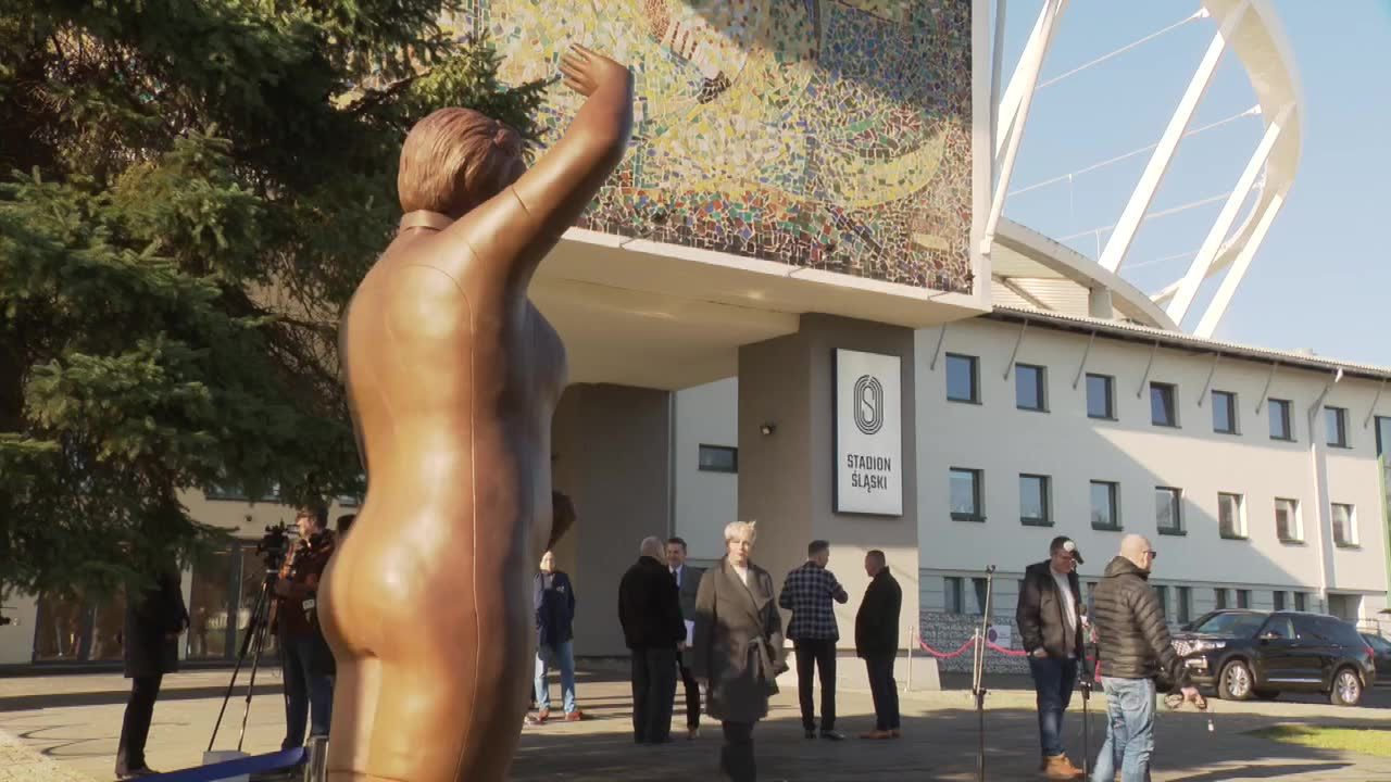 Pomnik Kamili Skolimowskiej stanął przy Stadionie Śląskim