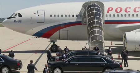 Rozpoczęło się spotkanie Putin-Biden. Lądowanie prezydenta Rosji w Genewie.
