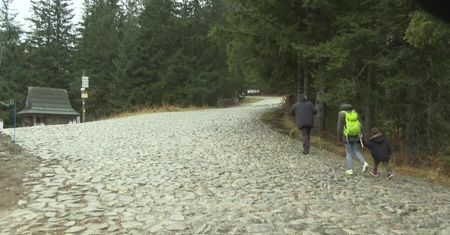 Trudne warunki w górach. TOPR odradza wychodzenie w wyższe partie Tatr