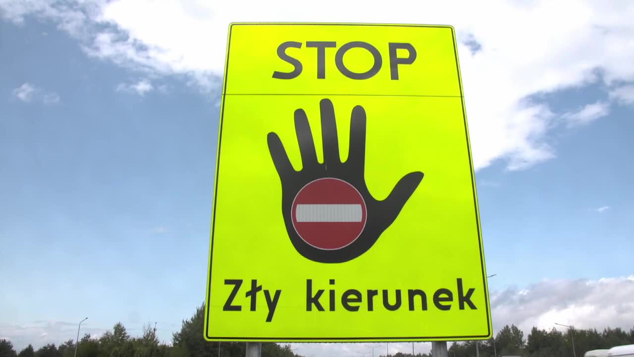 Na autostradach pojawią się znaki ostrzegające przed jazdą pod prąd