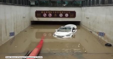 Powódź tysiąclecia w chińskiej prowincji Henan.
